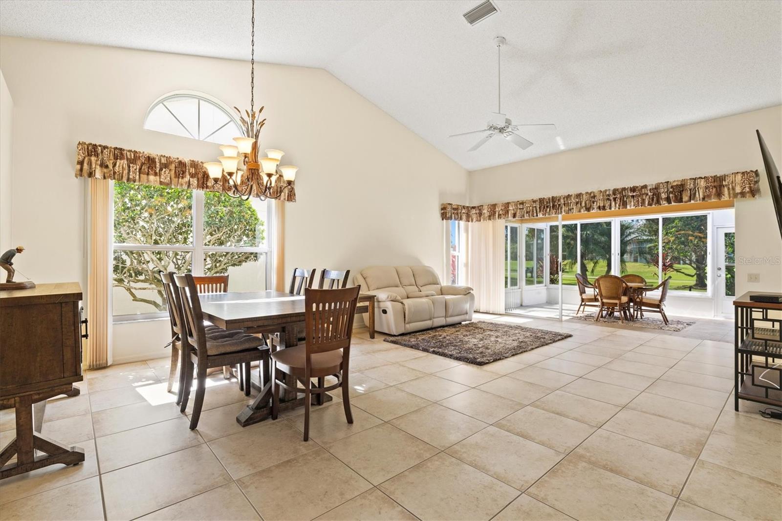 Image 8 of 91 For 4114 Murfield Drive E