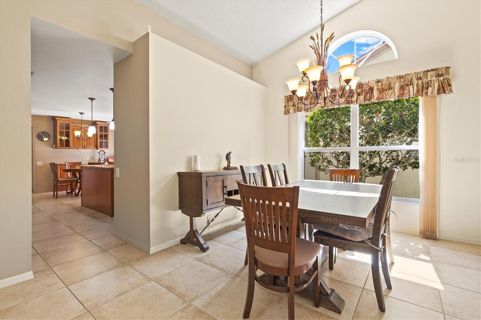 Image 9 of 91 For 4114 Murfield Drive E
