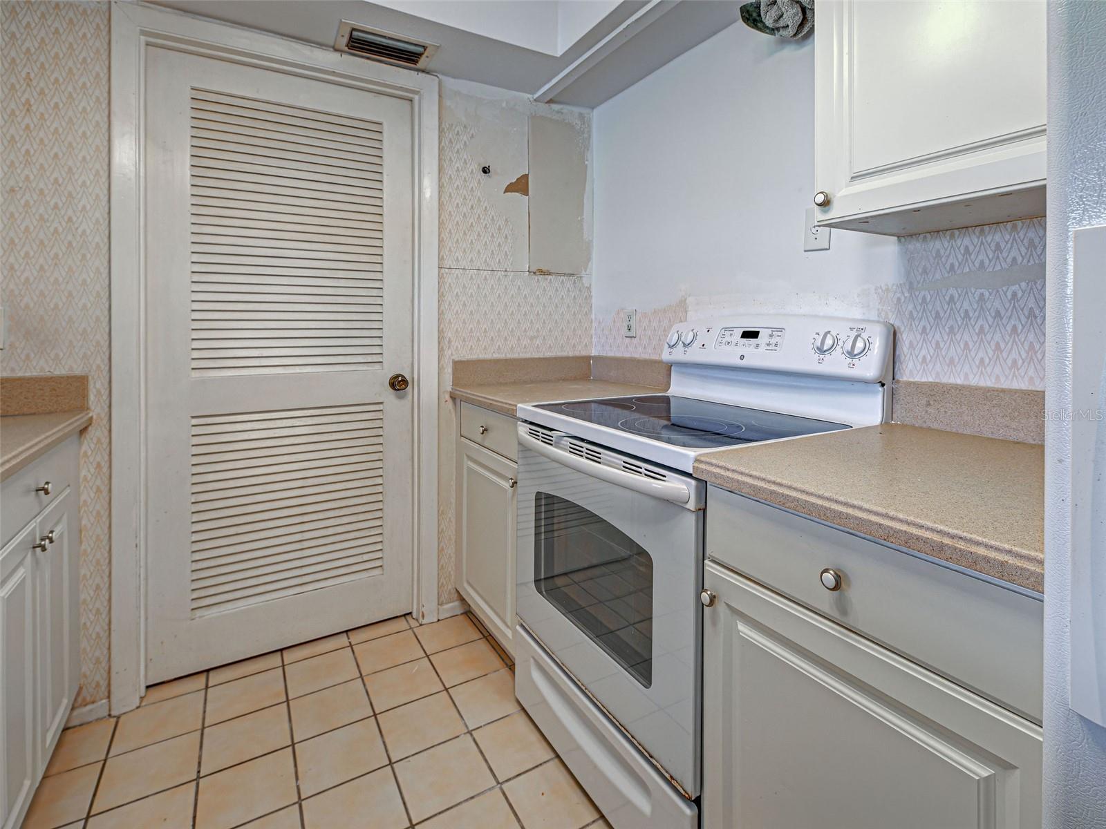 Image 18 of 65 For 800 Capri Isles Boulevard 235