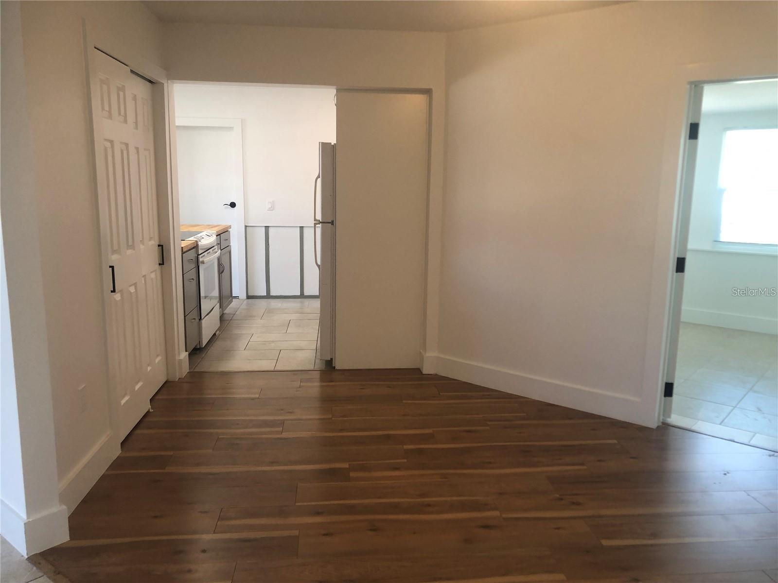 Image 6 of 11 For 268 Shamrock Boulevard