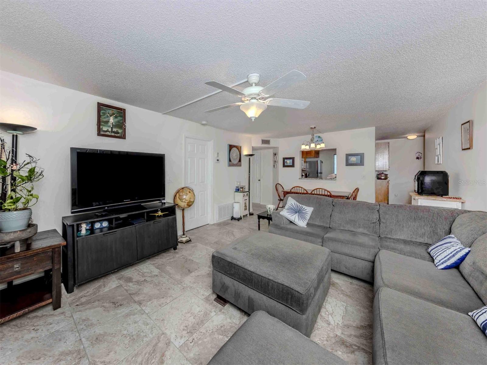 Image 8 of 49 For 401 Airport Avenue E 304