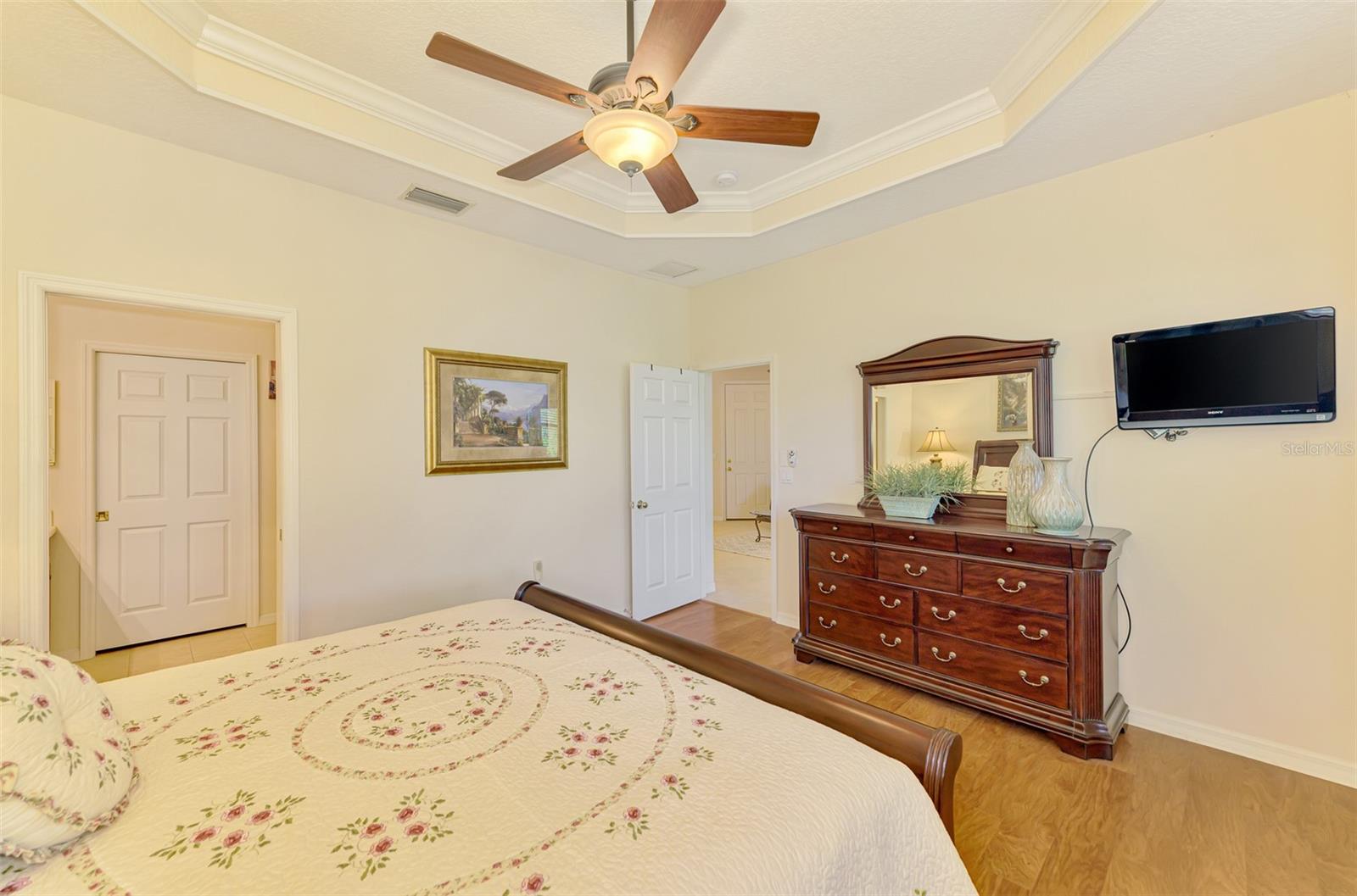 Image 32 of 78 For 9361 Carnaby Drive