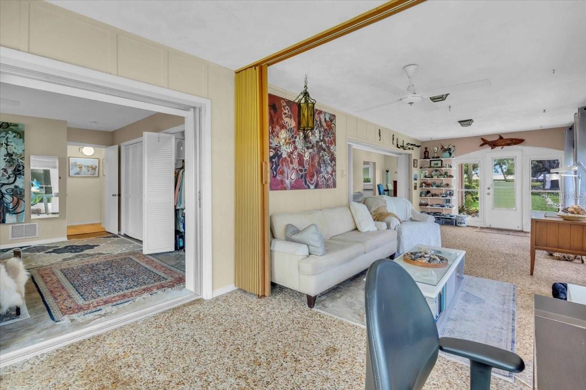 Image 10 of 40 For 16 Oakwood Drive N 16