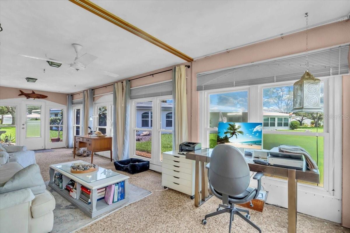 Image 9 of 40 For 16 Oakwood Drive N 16