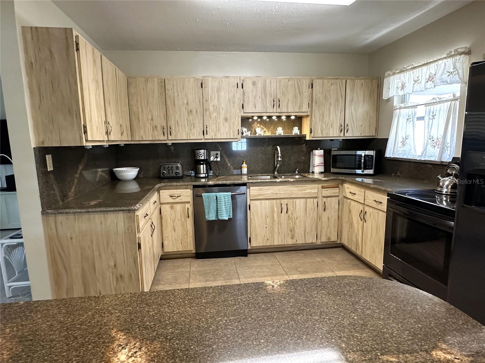 Image 4 of 23 For 232 Fiesole Street