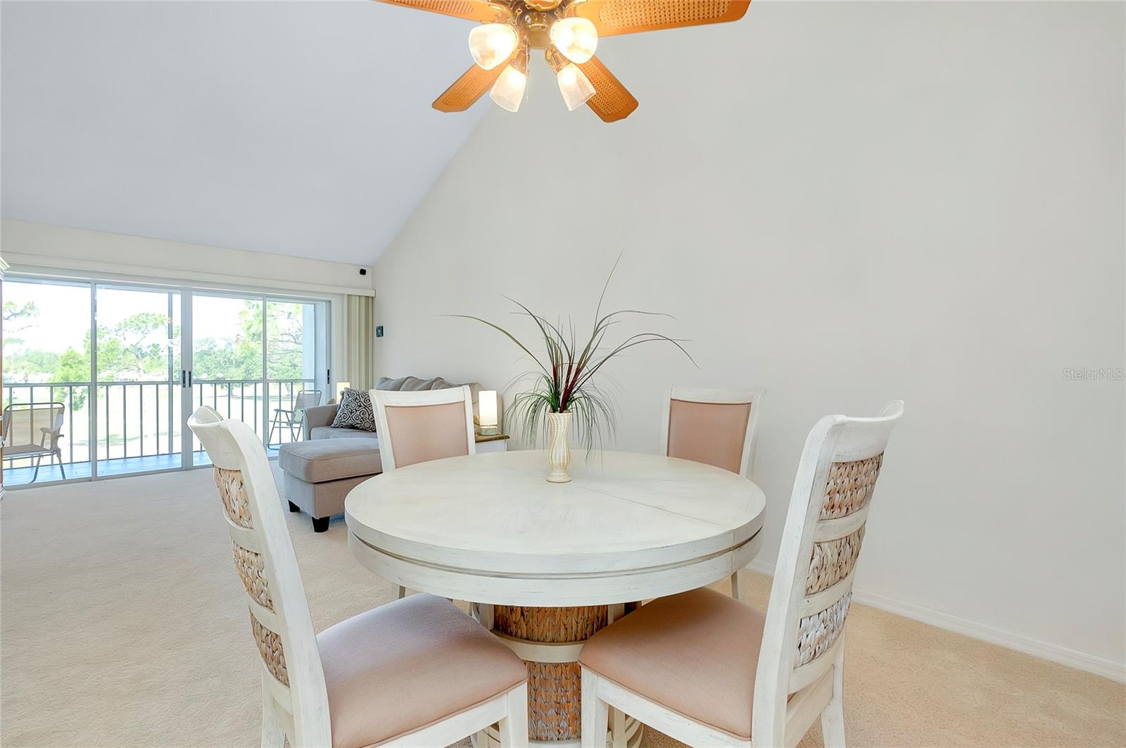Image 17 of 45 For 437 Cerromar Lane 513