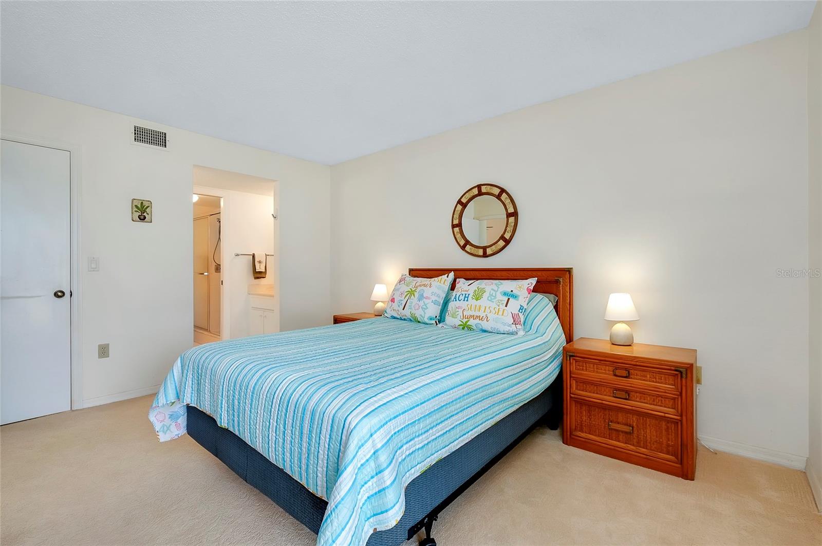 Image 30 of 45 For 437 Cerromar Lane 513