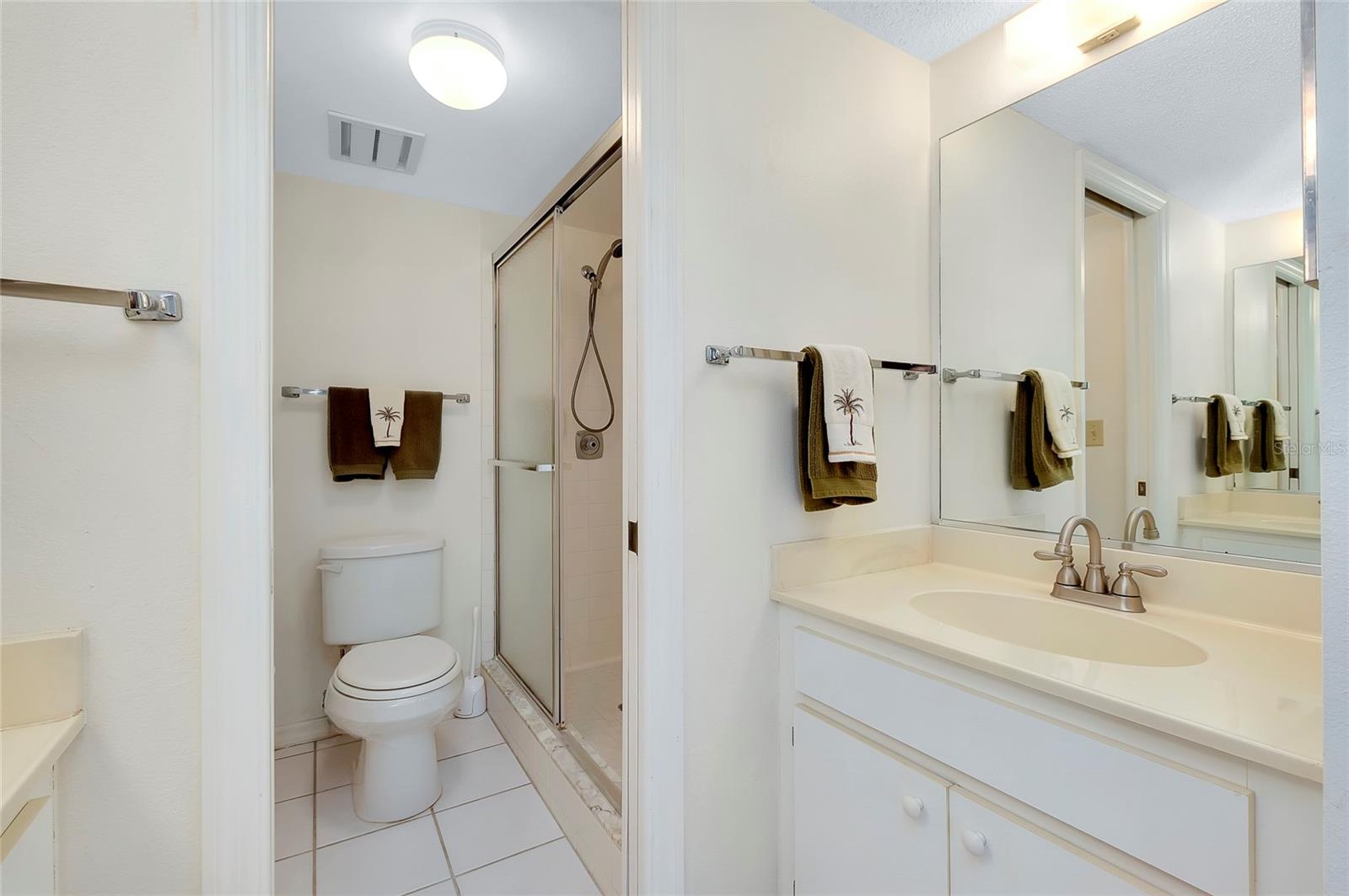 Image 33 of 45 For 437 Cerromar Lane 513