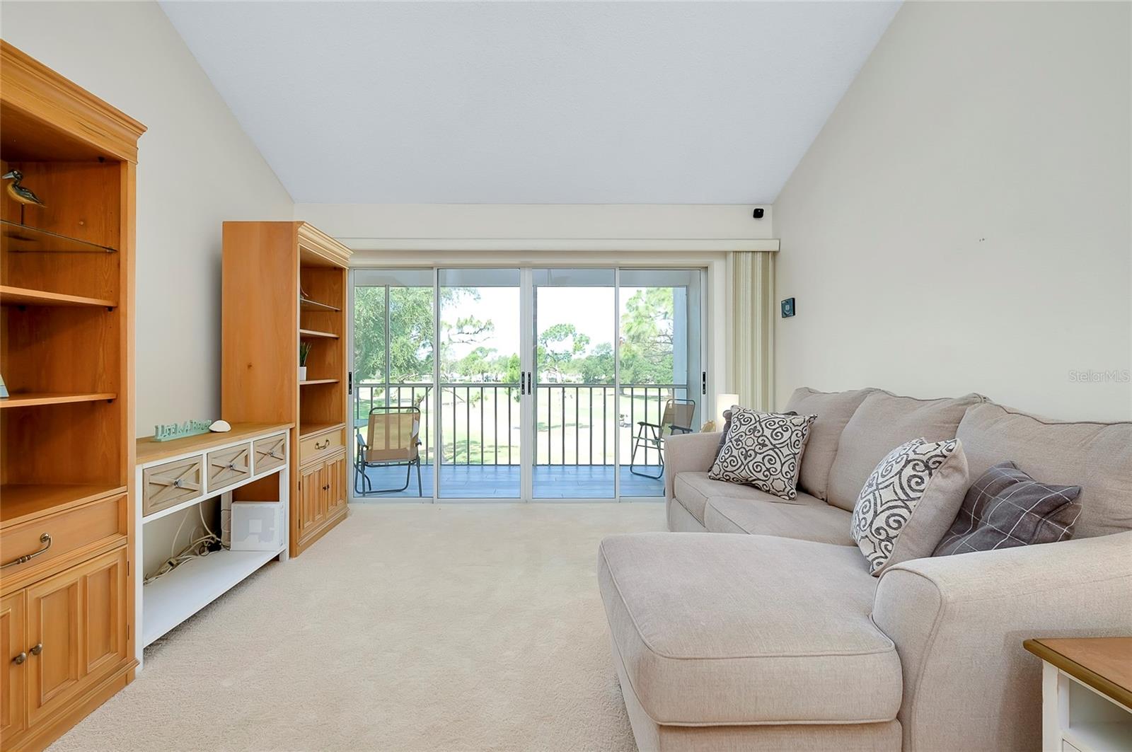 Image 5 of 45 For 437 Cerromar Lane 513