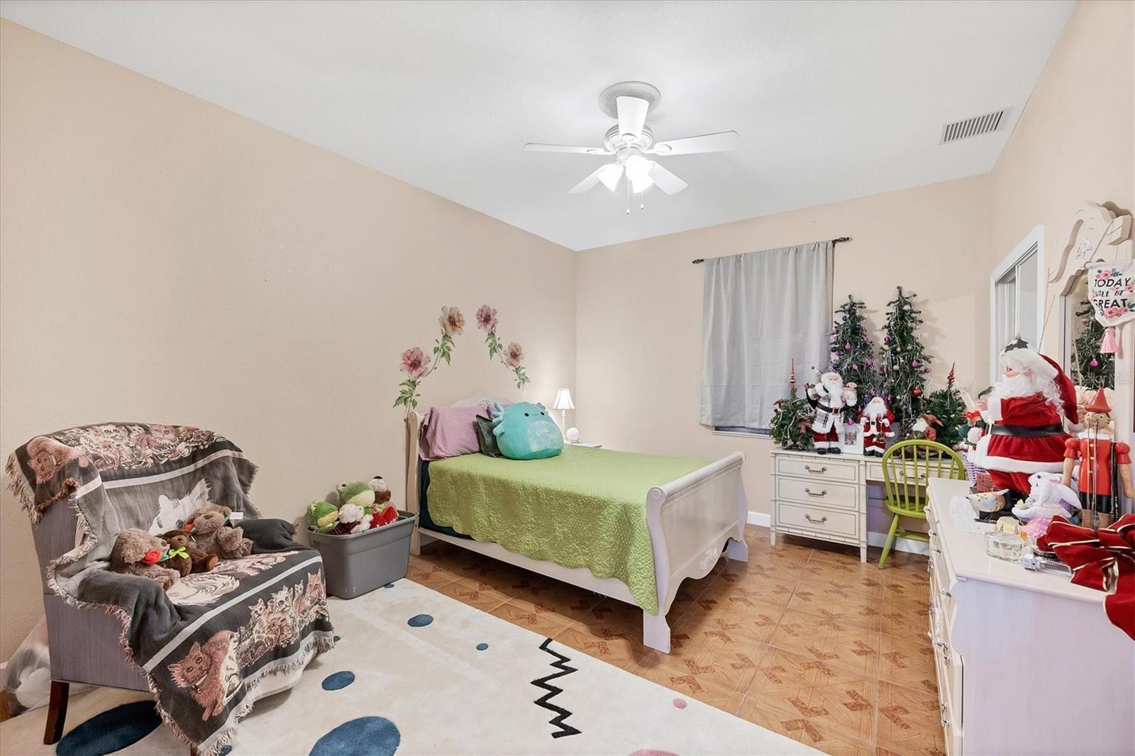 Image 22 of 29 For 102 Bayamo Drive