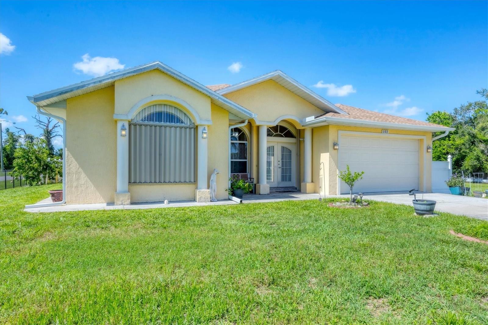 Image 4 of 29 For 102 Bayamo Drive