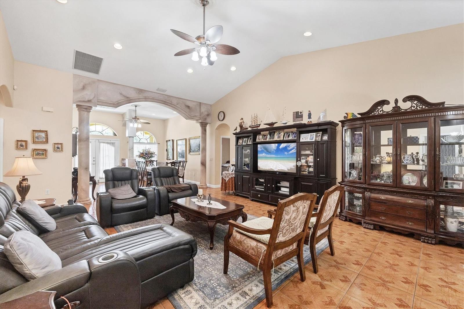 Image 9 of 29 For 102 Bayamo Drive