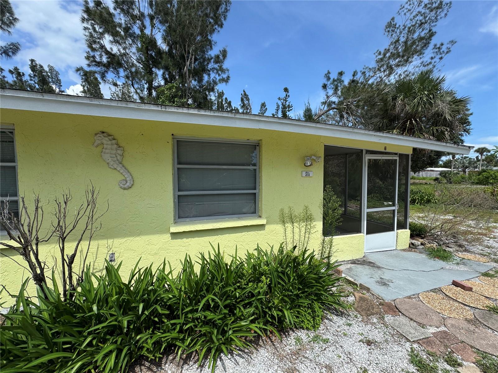 Image 2 of 9 For 415 Albee Road W 6