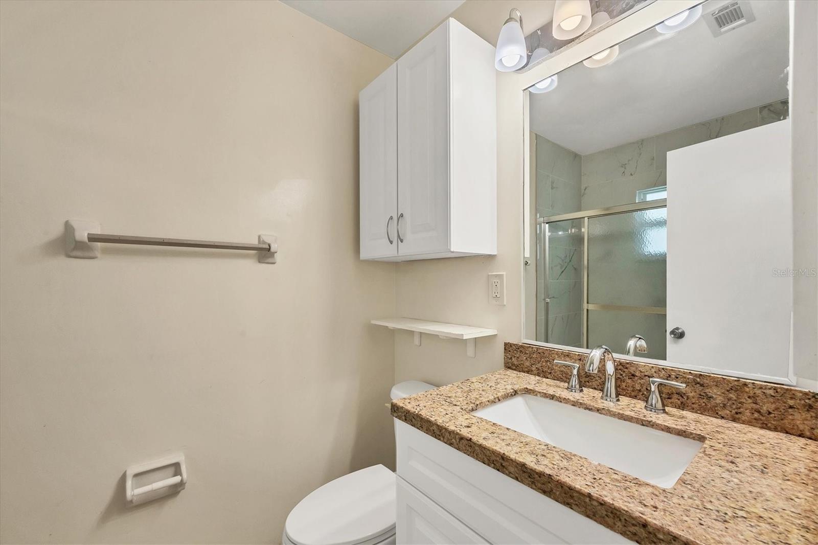 Image 13 of 22 For 5439 Kenwood Drive