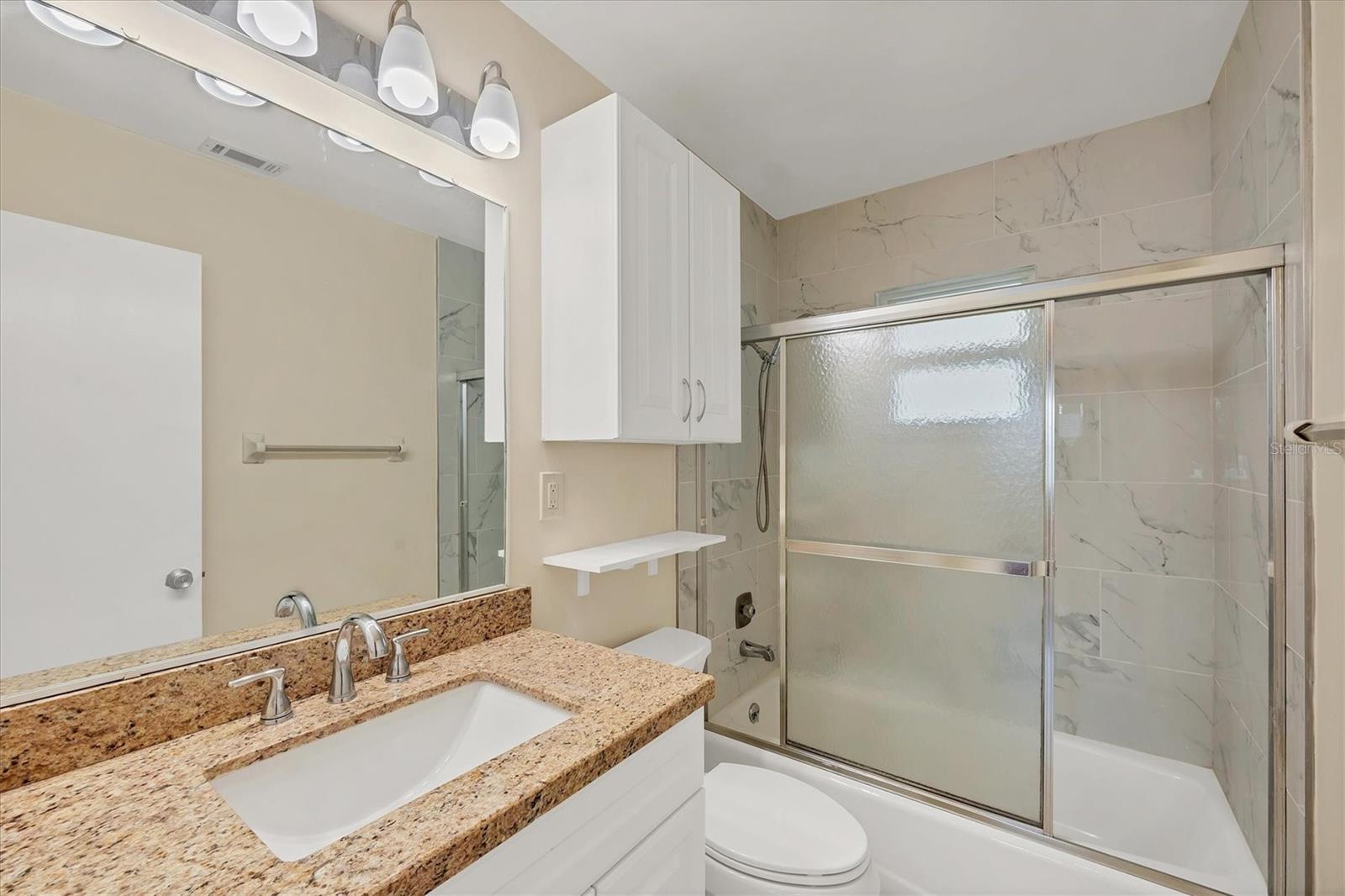 Image 15 of 22 For 5439 Kenwood Drive