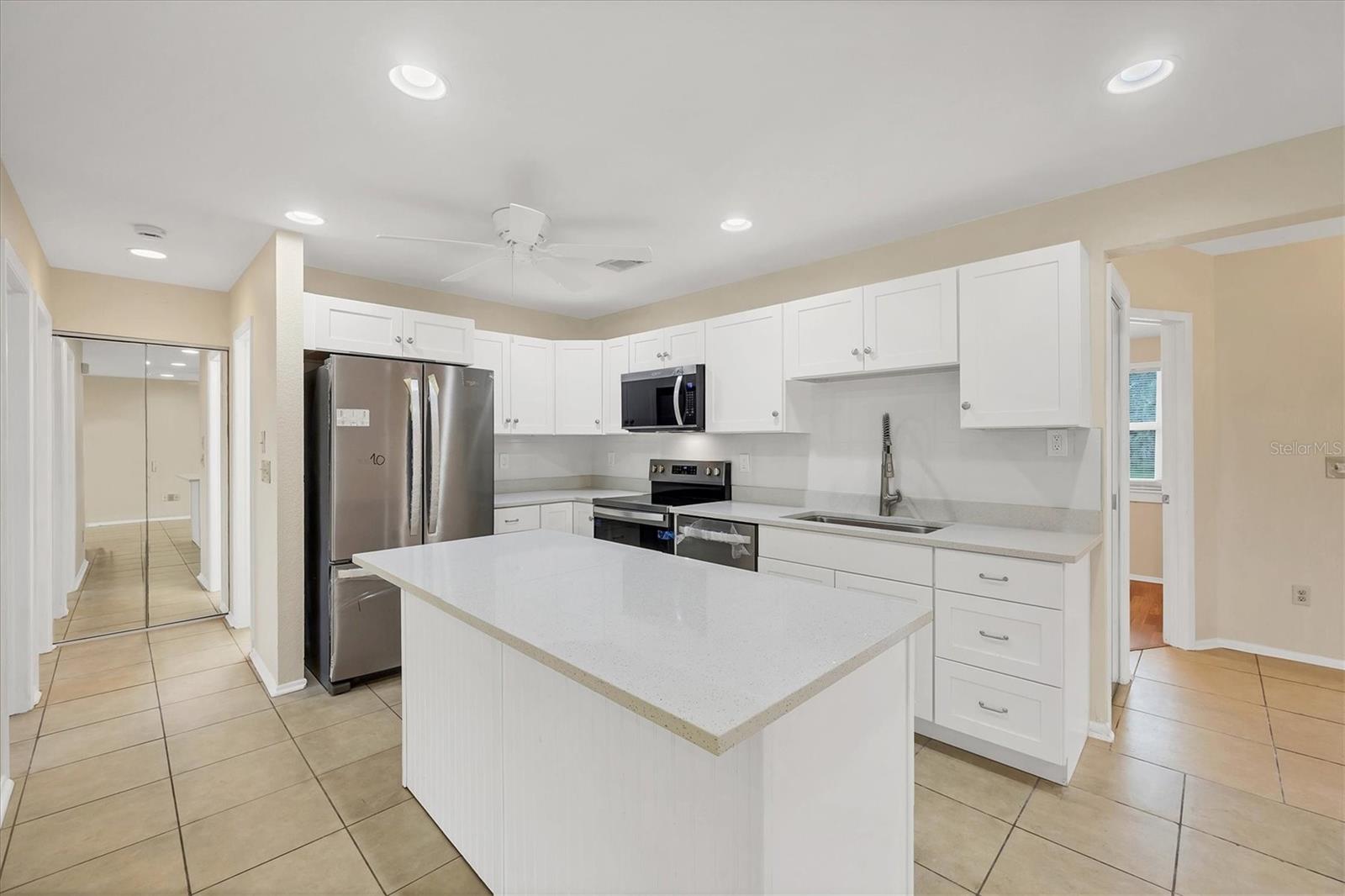 Image 2 of 22 For 5439 Kenwood Drive