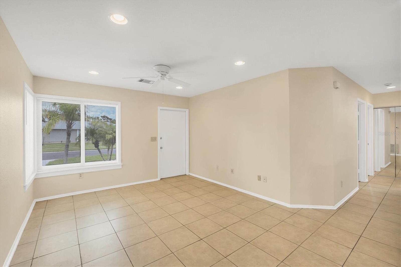 Image 8 of 22 For 5439 Kenwood Drive