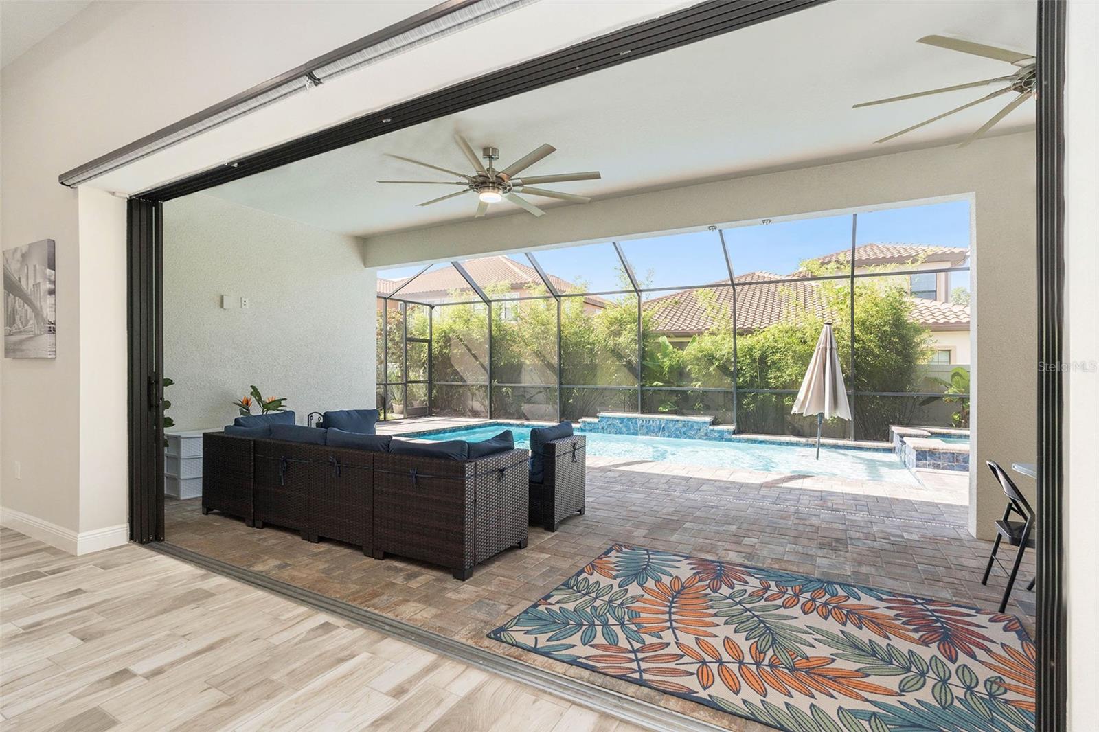 Listing photo id 4 for 21698 Amelia Rose Way