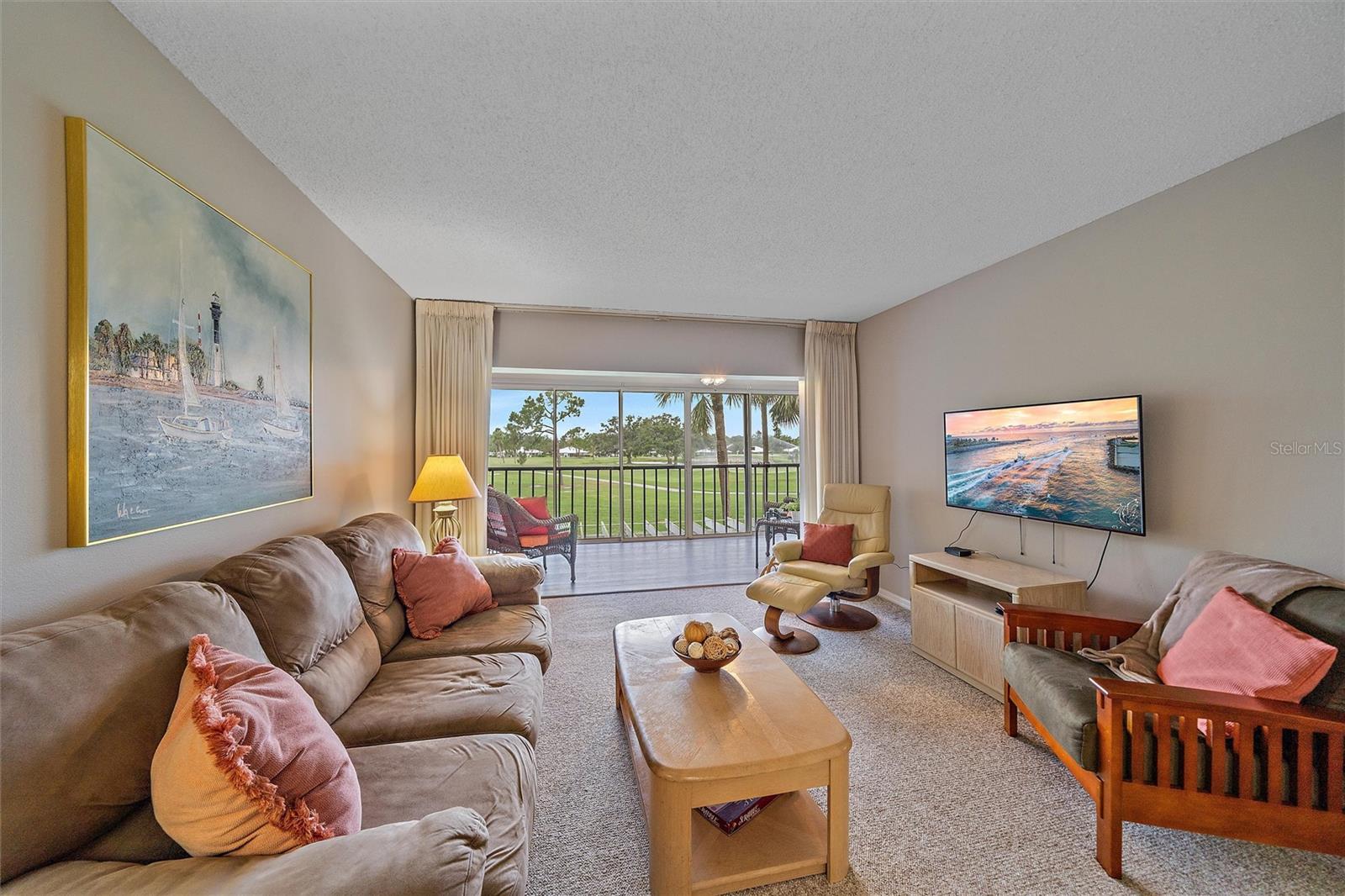 Image 12 of 33 For 437 Cerromar Lane 414