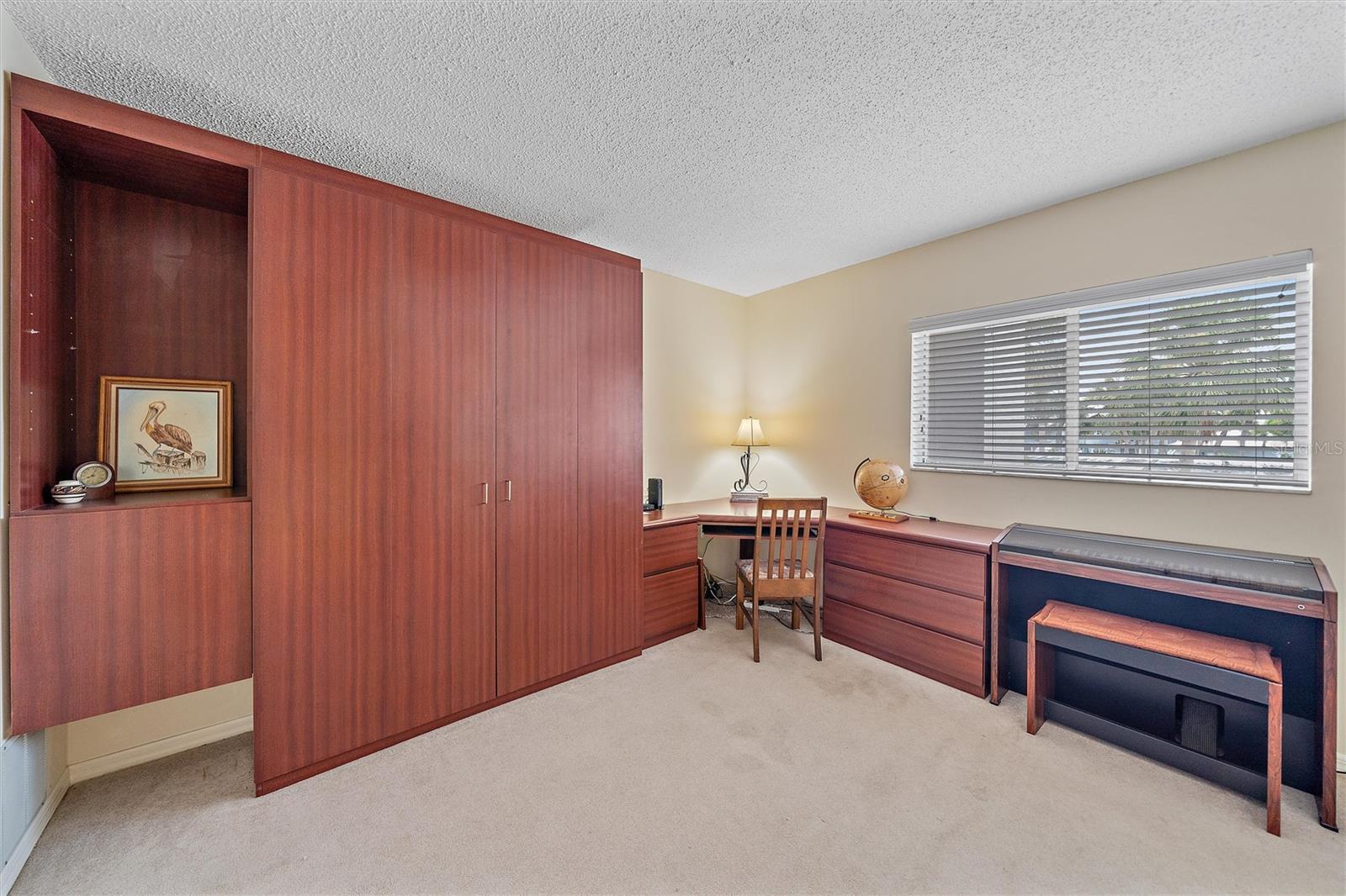Image 19 of 33 For 437 Cerromar Lane 414