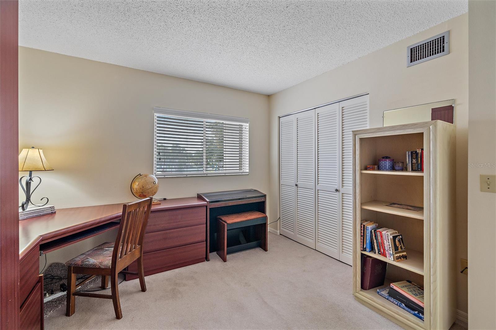 Image 22 of 33 For 437 Cerromar Lane 414