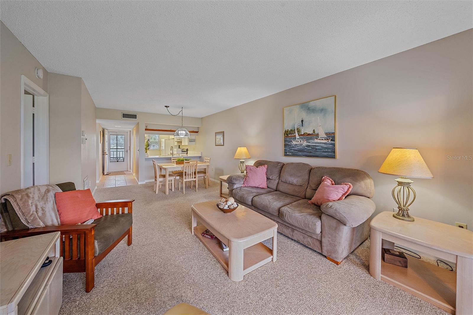 Image 25 of 33 For 437 Cerromar Lane 414