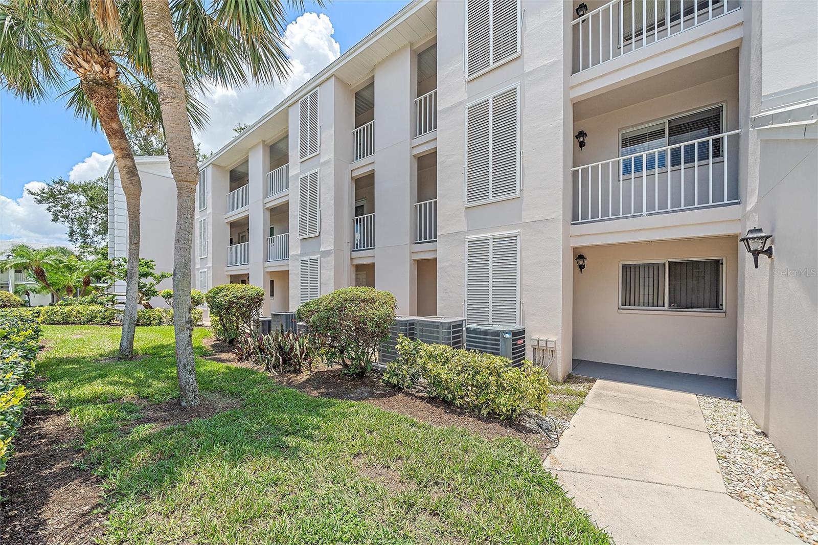 Image 33 of 33 For 437 Cerromar Lane 414