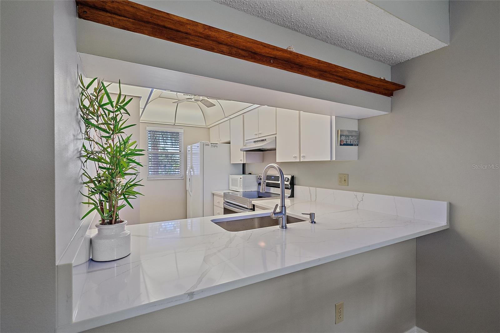 Image 7 of 33 For 437 Cerromar Lane 414