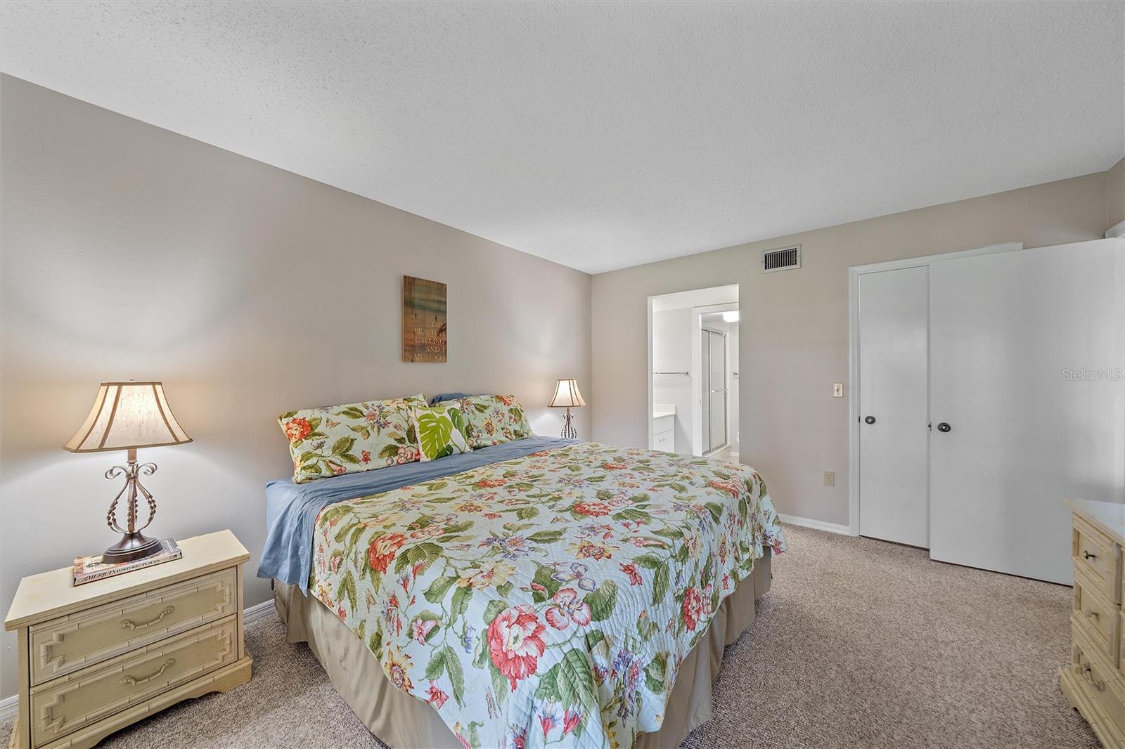 Image 8 of 33 For 437 Cerromar Lane 414