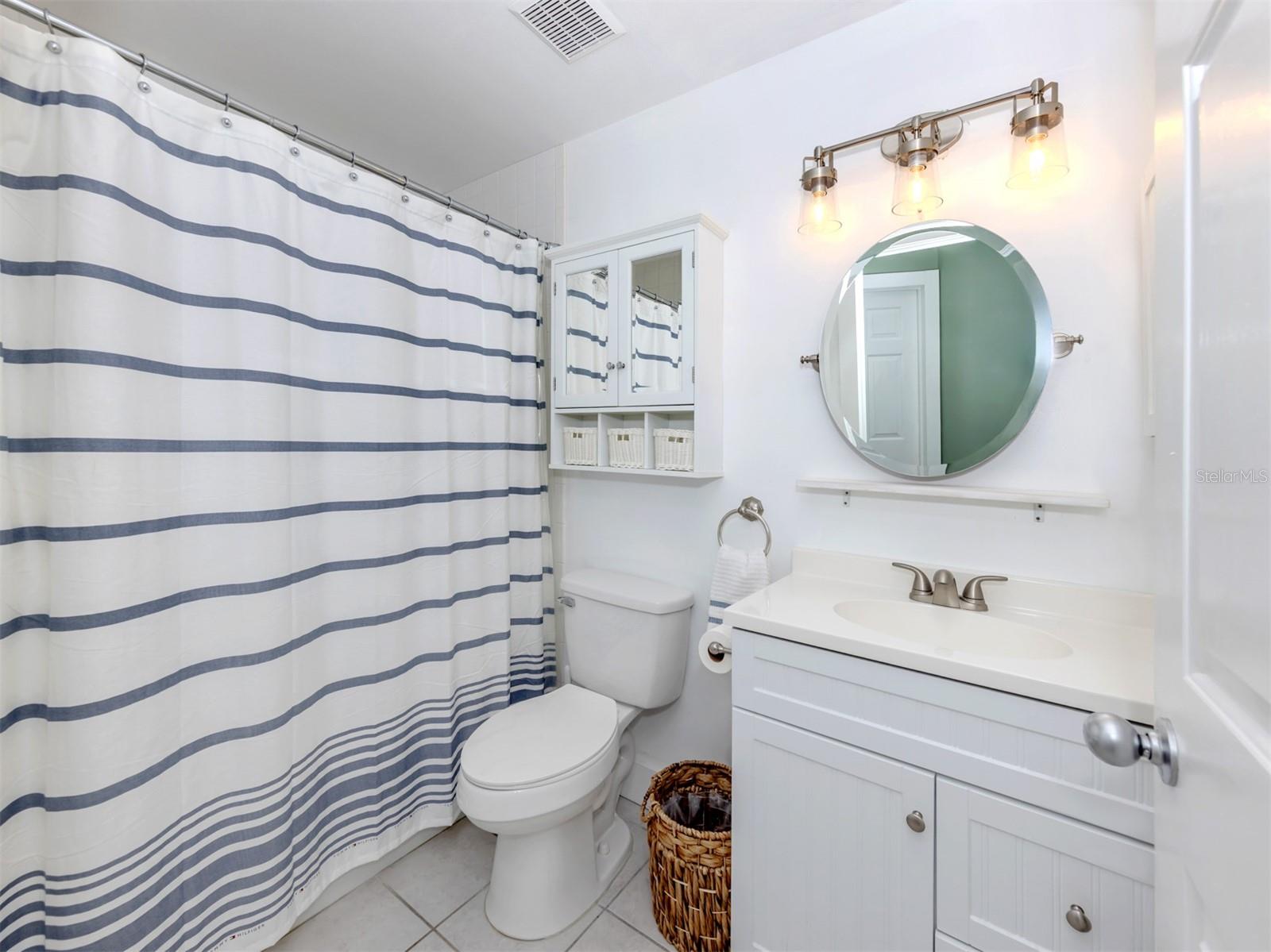 Image 24 of 77 For 841 Waterside Drive 202
