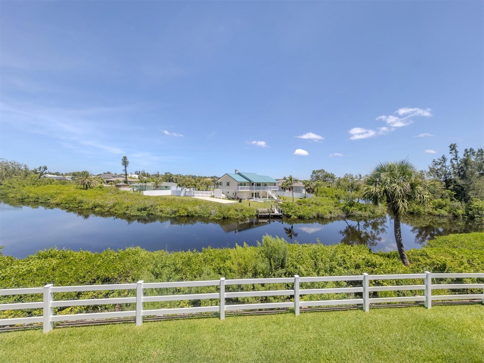Image 28 of 77 For 841 Waterside Drive 202