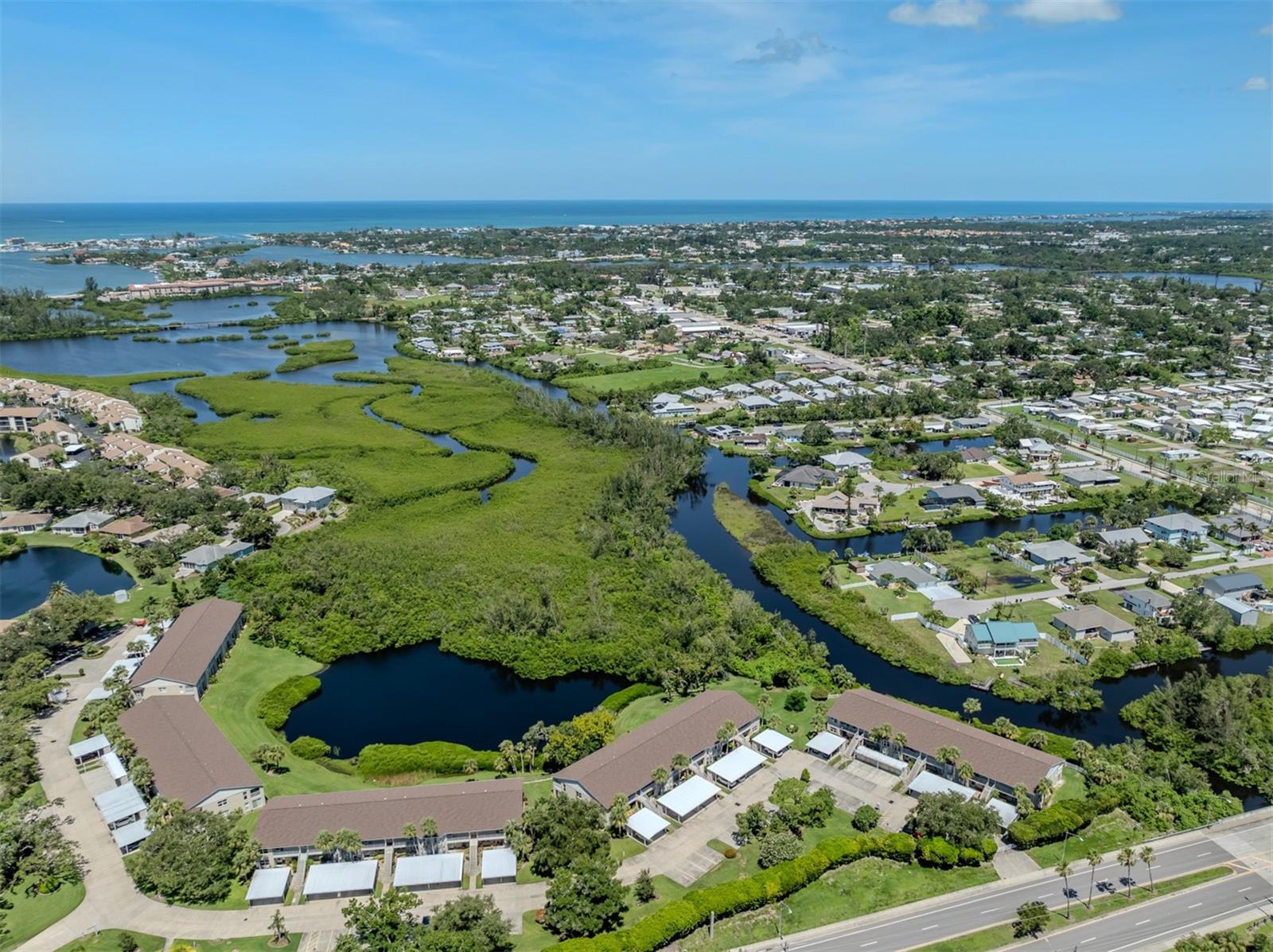 Image 34 of 77 For 841 Waterside Drive 202