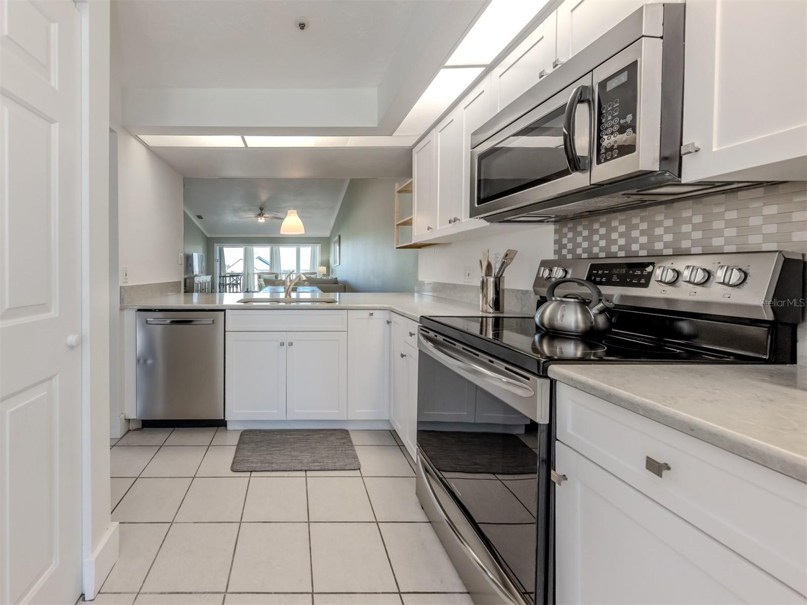 Image 5 of 77 For 841 Waterside Drive 202
