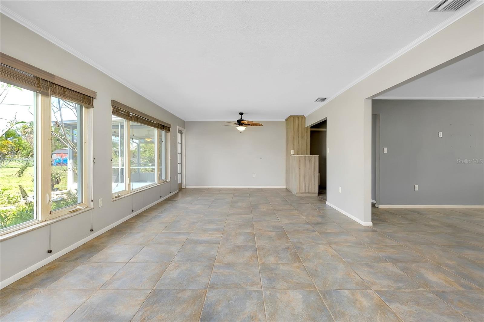 Image 15 of 69 For 20430 Edgewater Drive