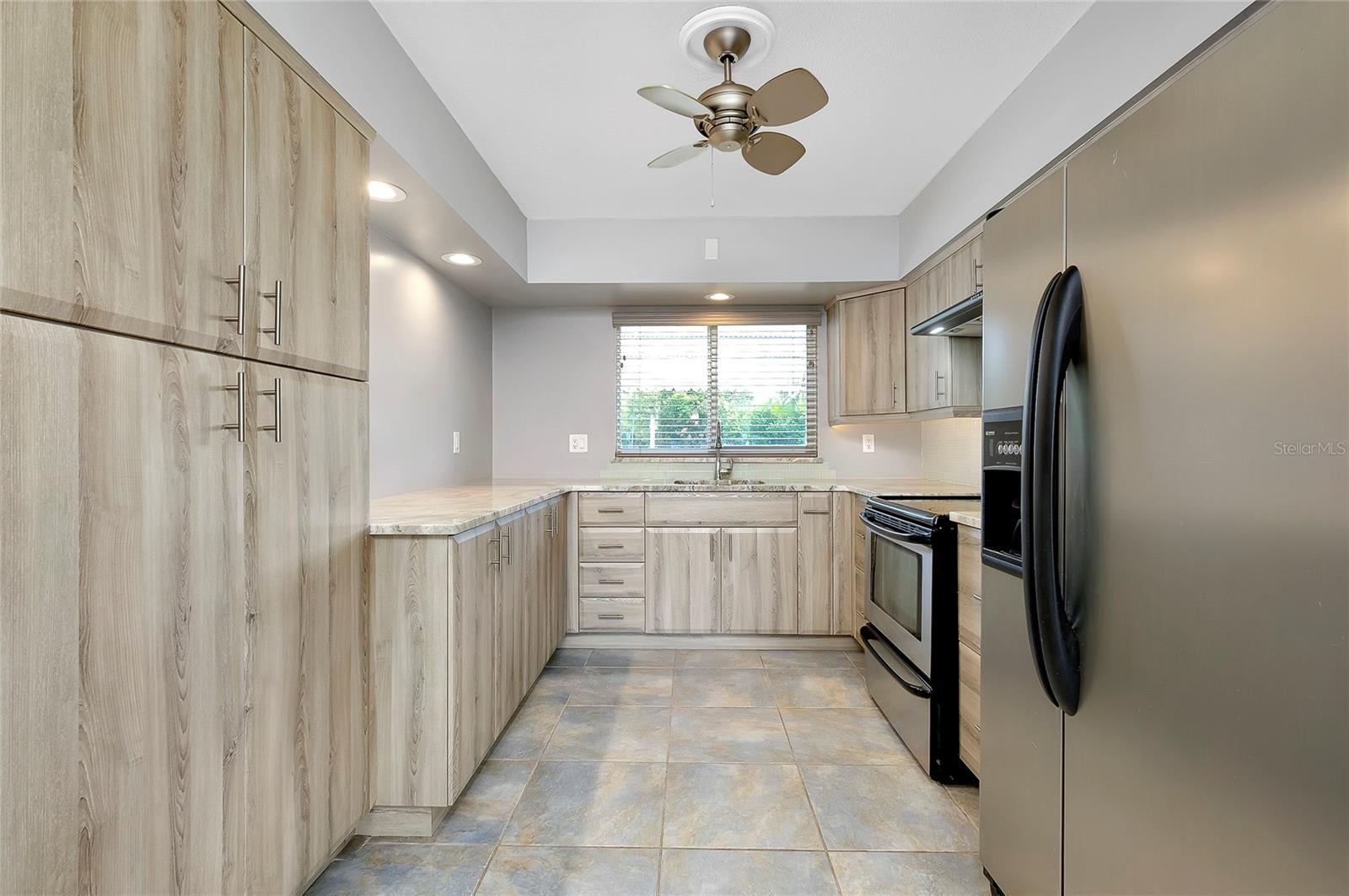 Image 20 of 69 For 20430 Edgewater Drive