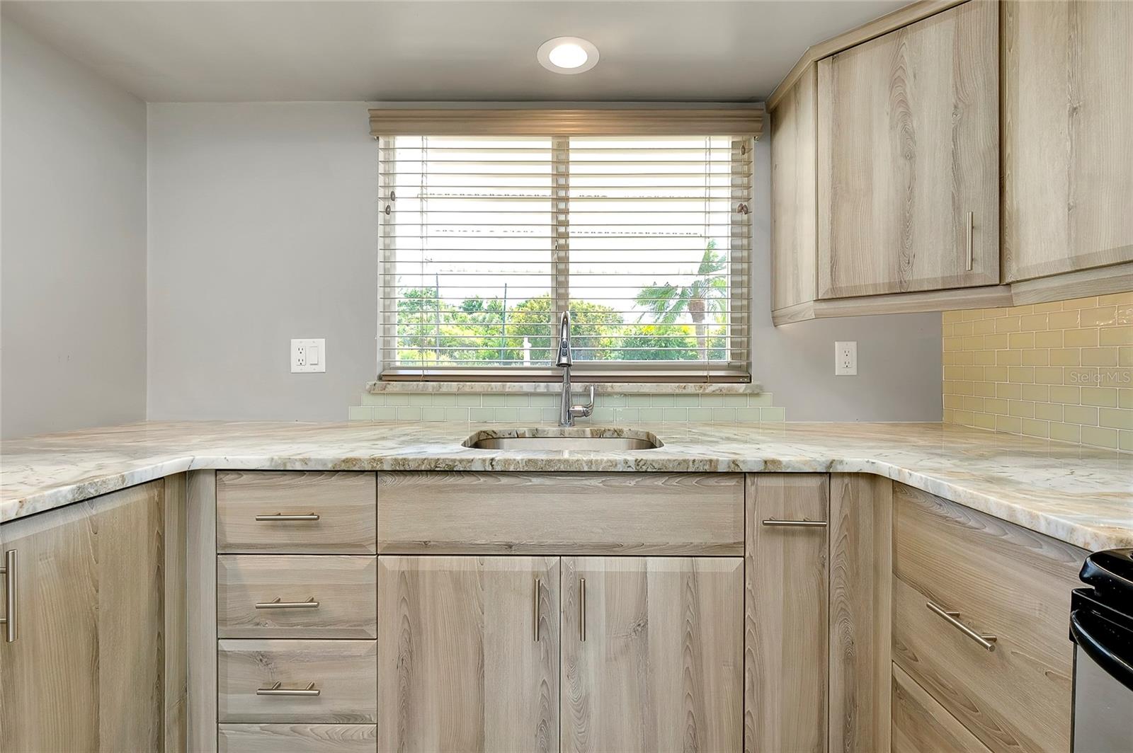 Image 25 of 69 For 20430 Edgewater Drive