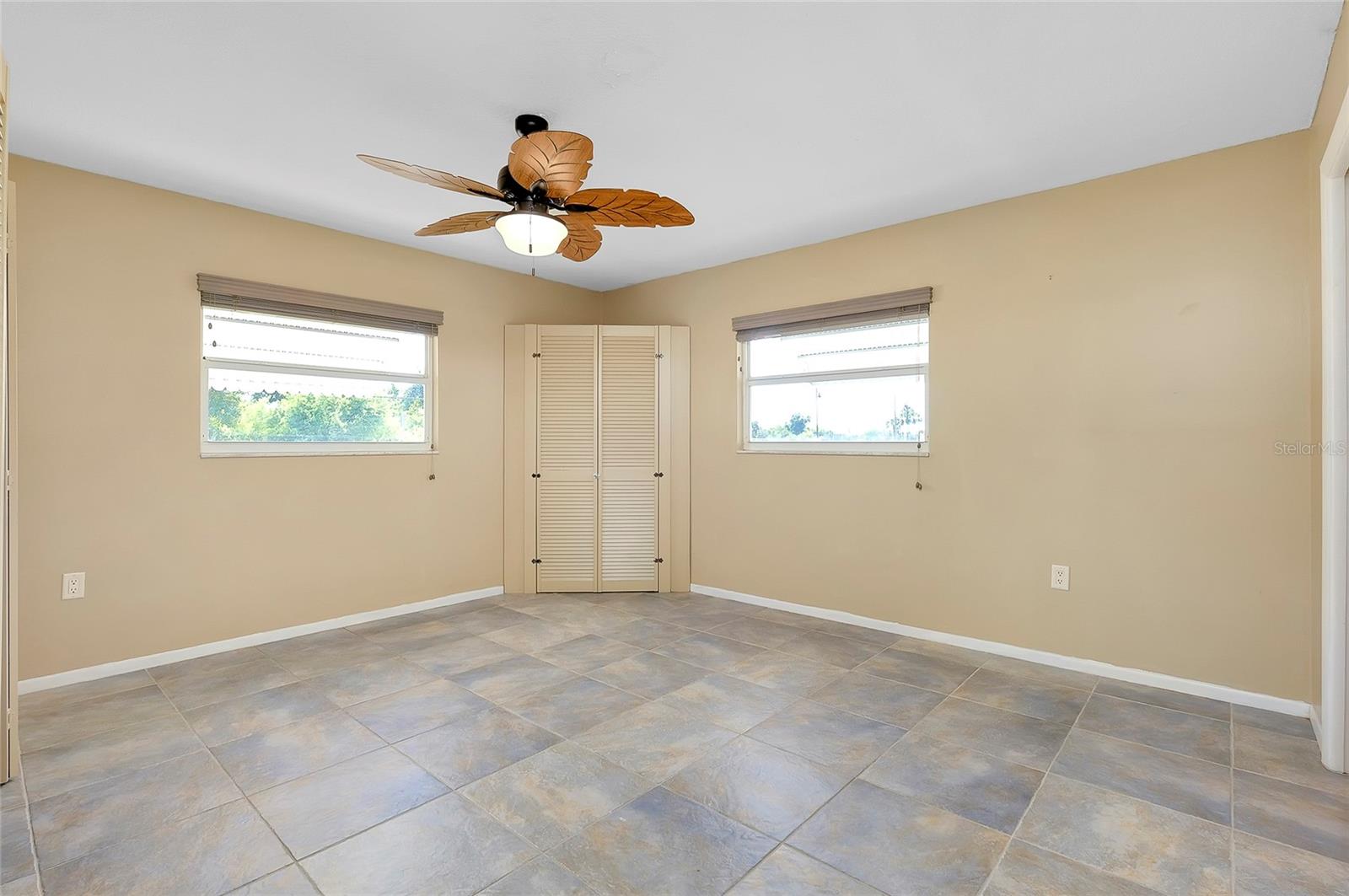 Image 35 of 69 For 20430 Edgewater Drive