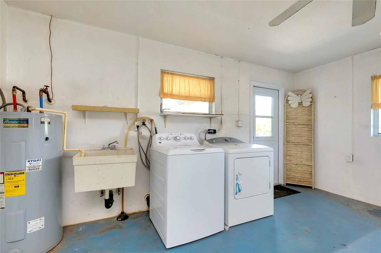 Image 42 of 69 For 20430 Edgewater Drive