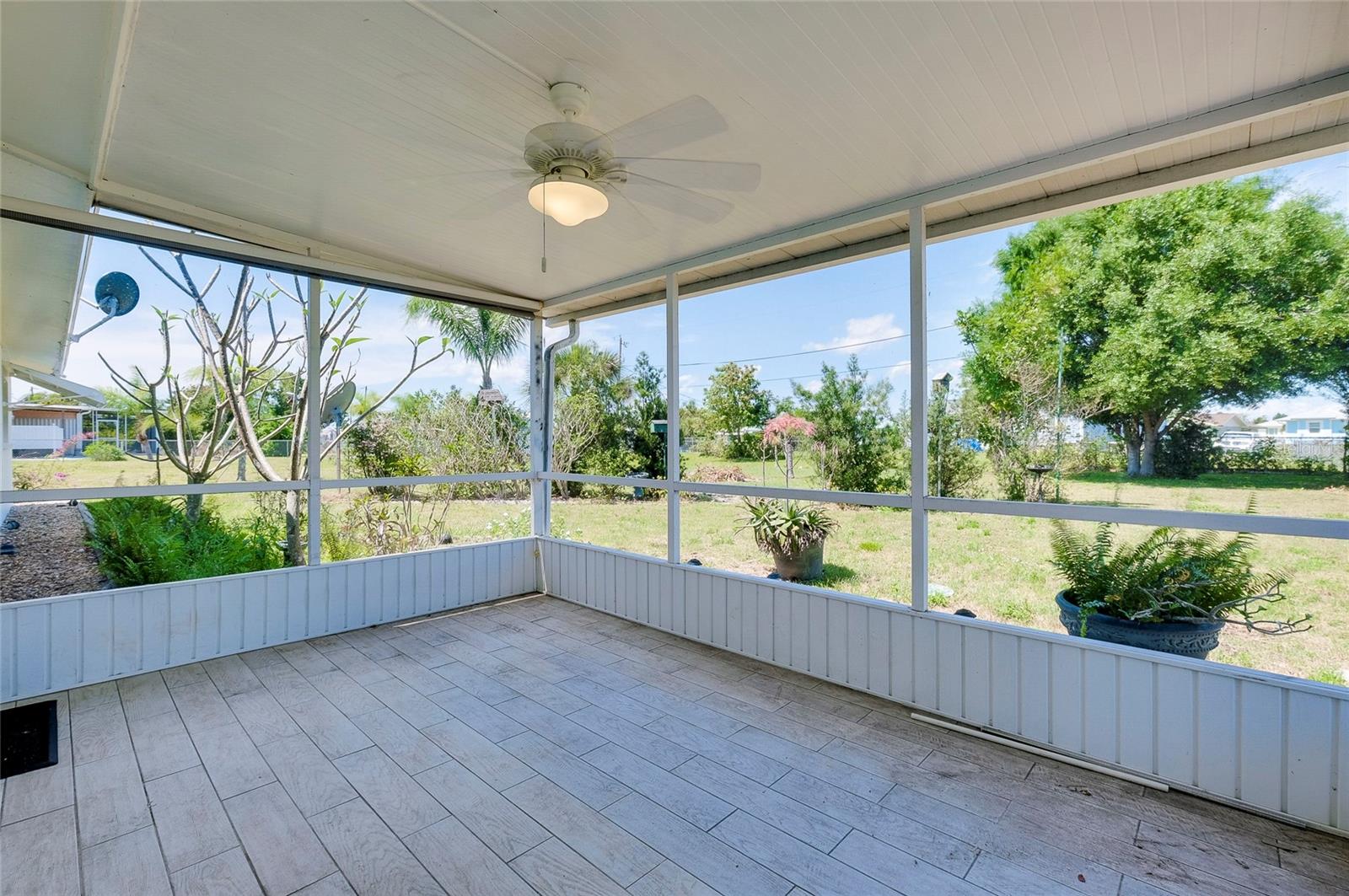 Image 45 of 69 For 20430 Edgewater Drive