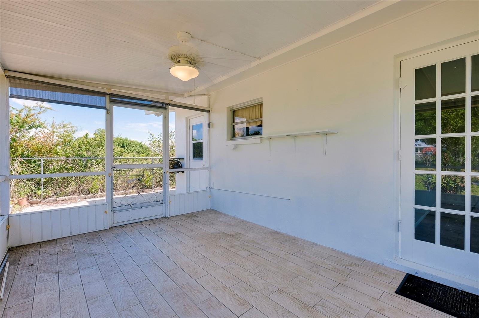 Image 46 of 69 For 20430 Edgewater Drive