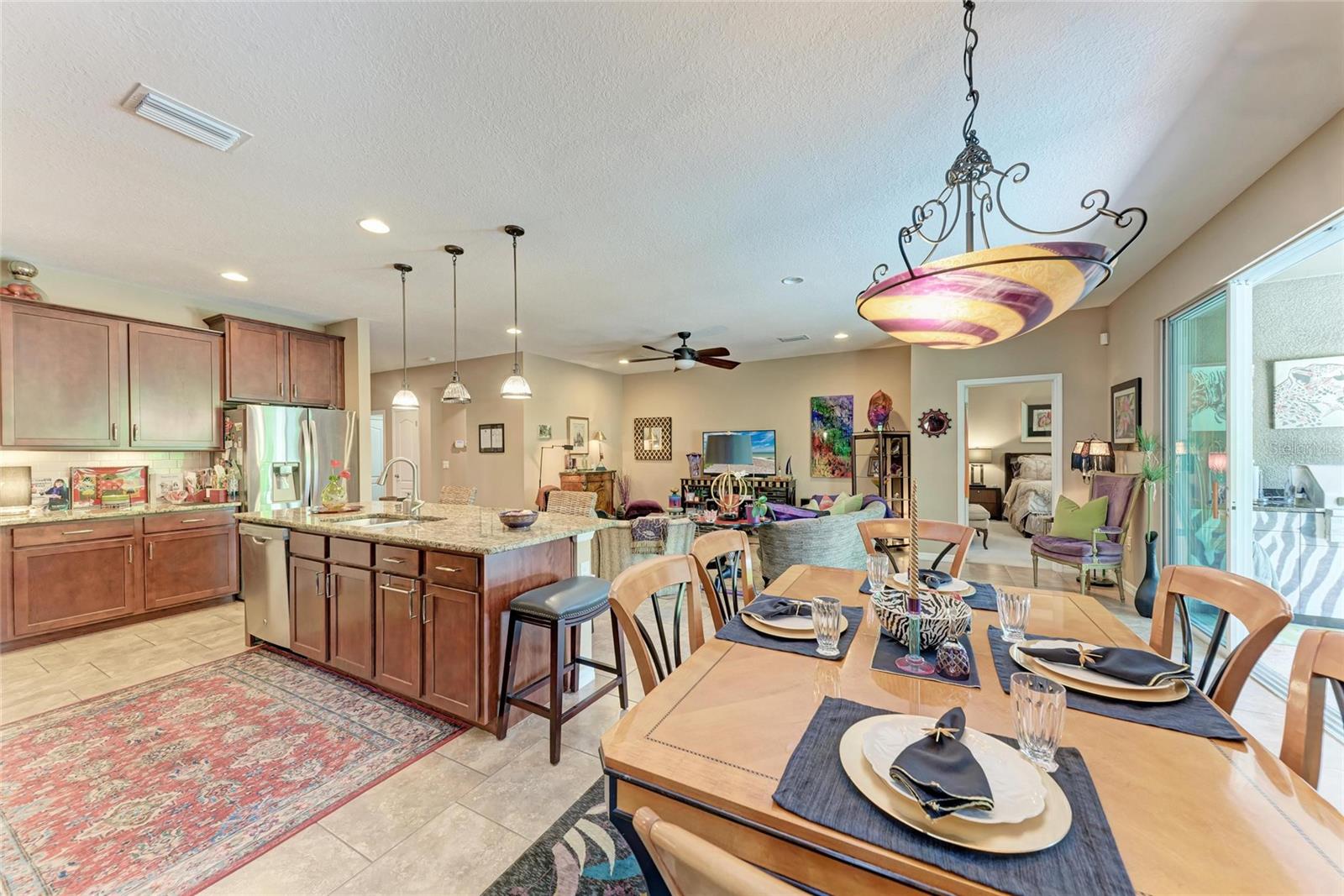 Image 18 of 48 For 2944 Oriole Drive