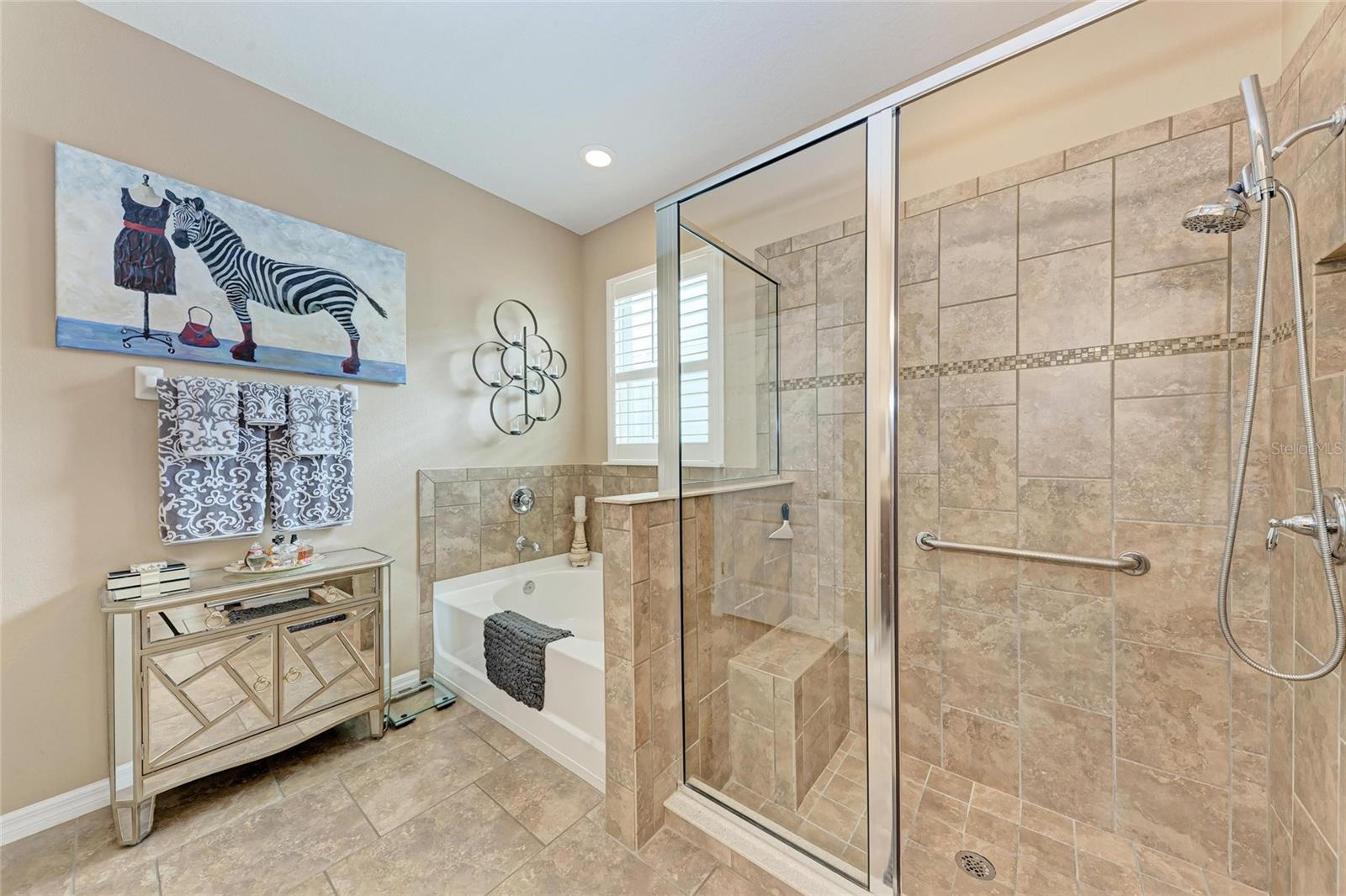 Image 25 of 48 For 2944 Oriole Drive
