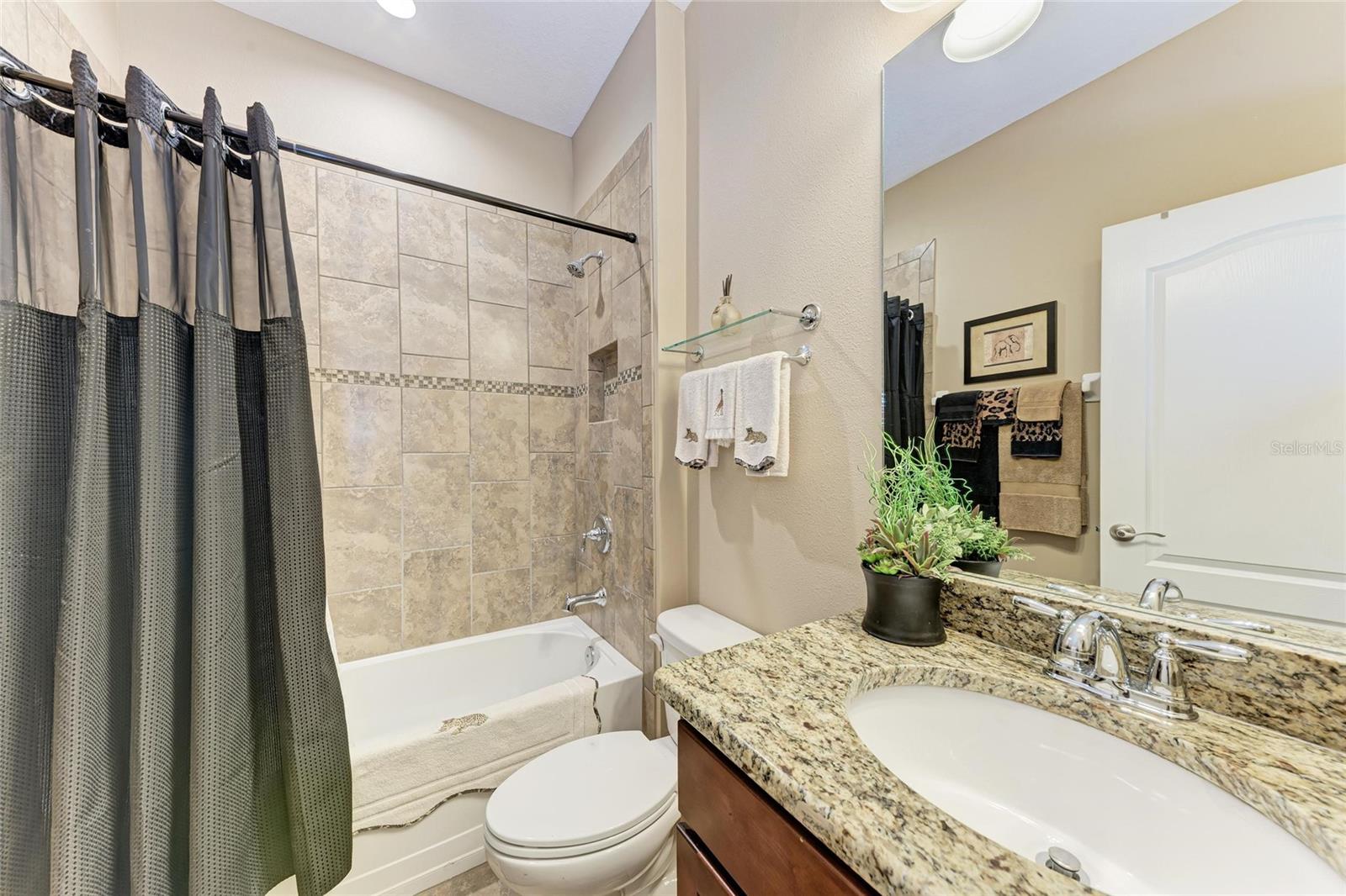 Image 35 of 48 For 2944 Oriole Drive