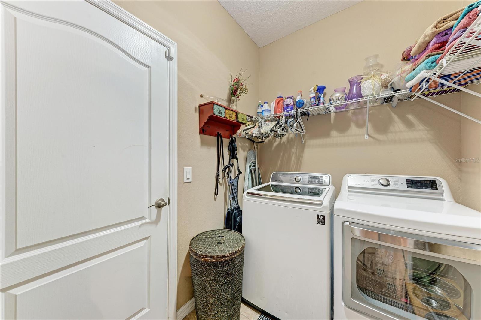 Image 36 of 48 For 2944 Oriole Drive