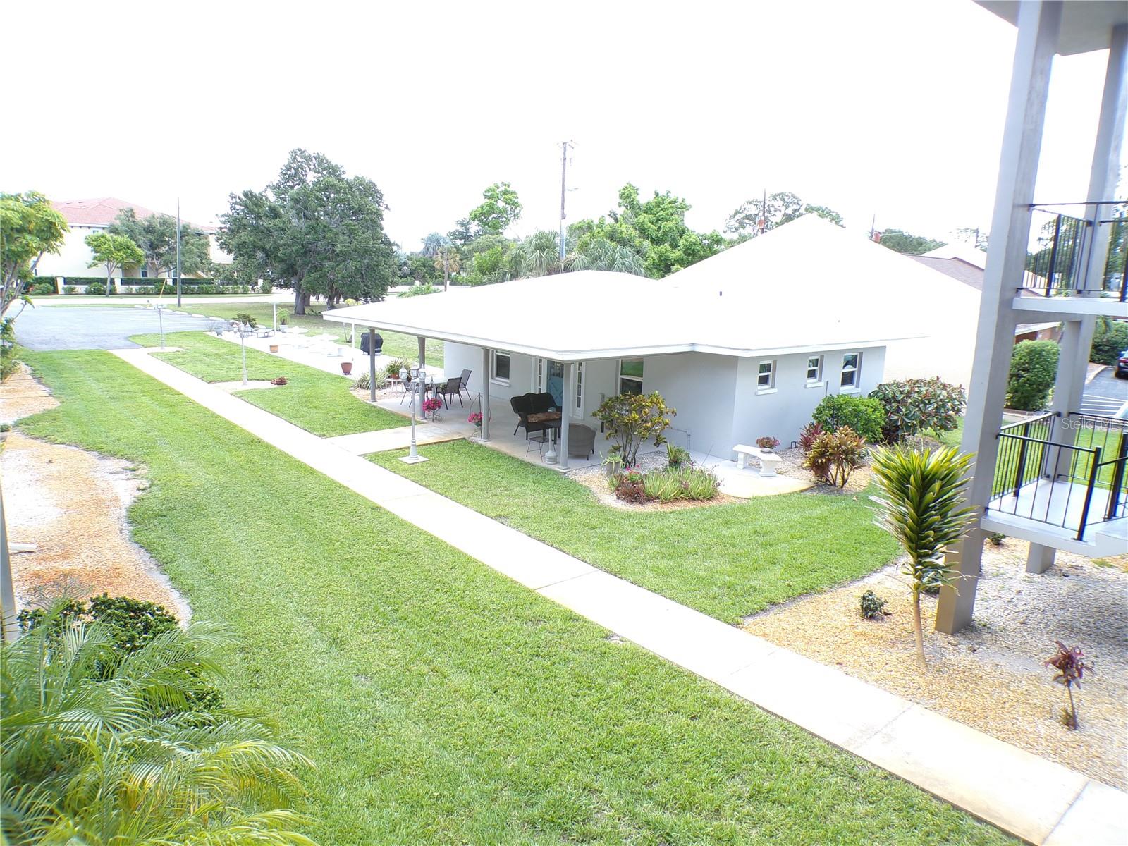 Image 18 of 21 For 649 Tamiami Trail S 301