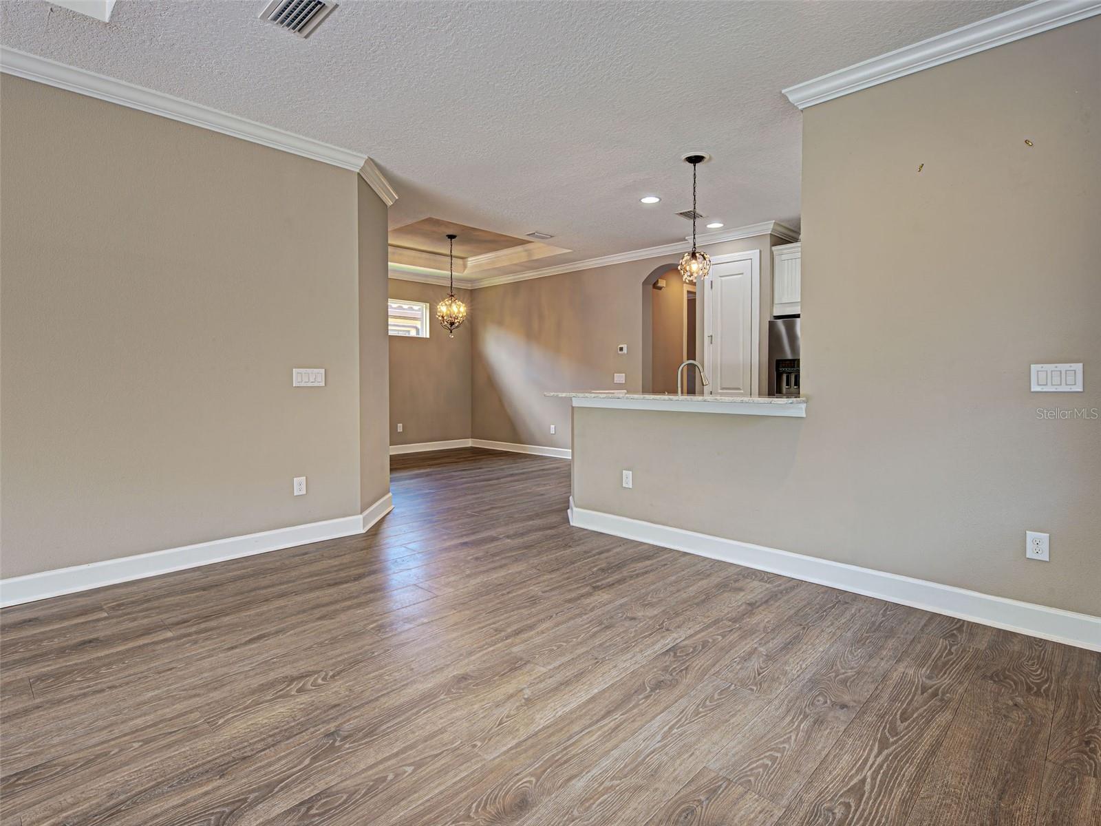 Image 18 of 99 For 5832 Semolino Street