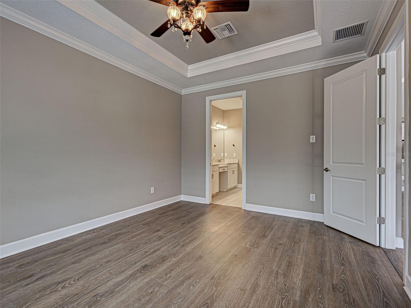 Image 31 of 99 For 5832 Semolino Street
