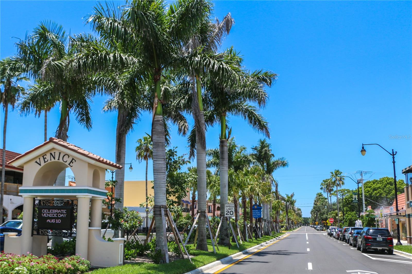 Image 85 of 99 For 5832 Semolino Street