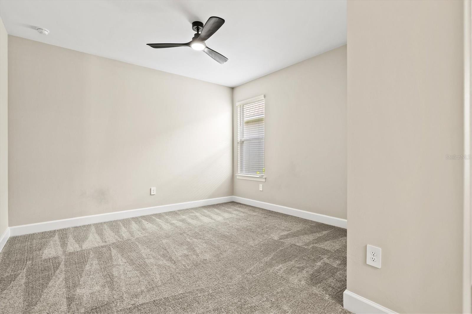 Image 42 of 81 For 1607 Laurel Brook Lane