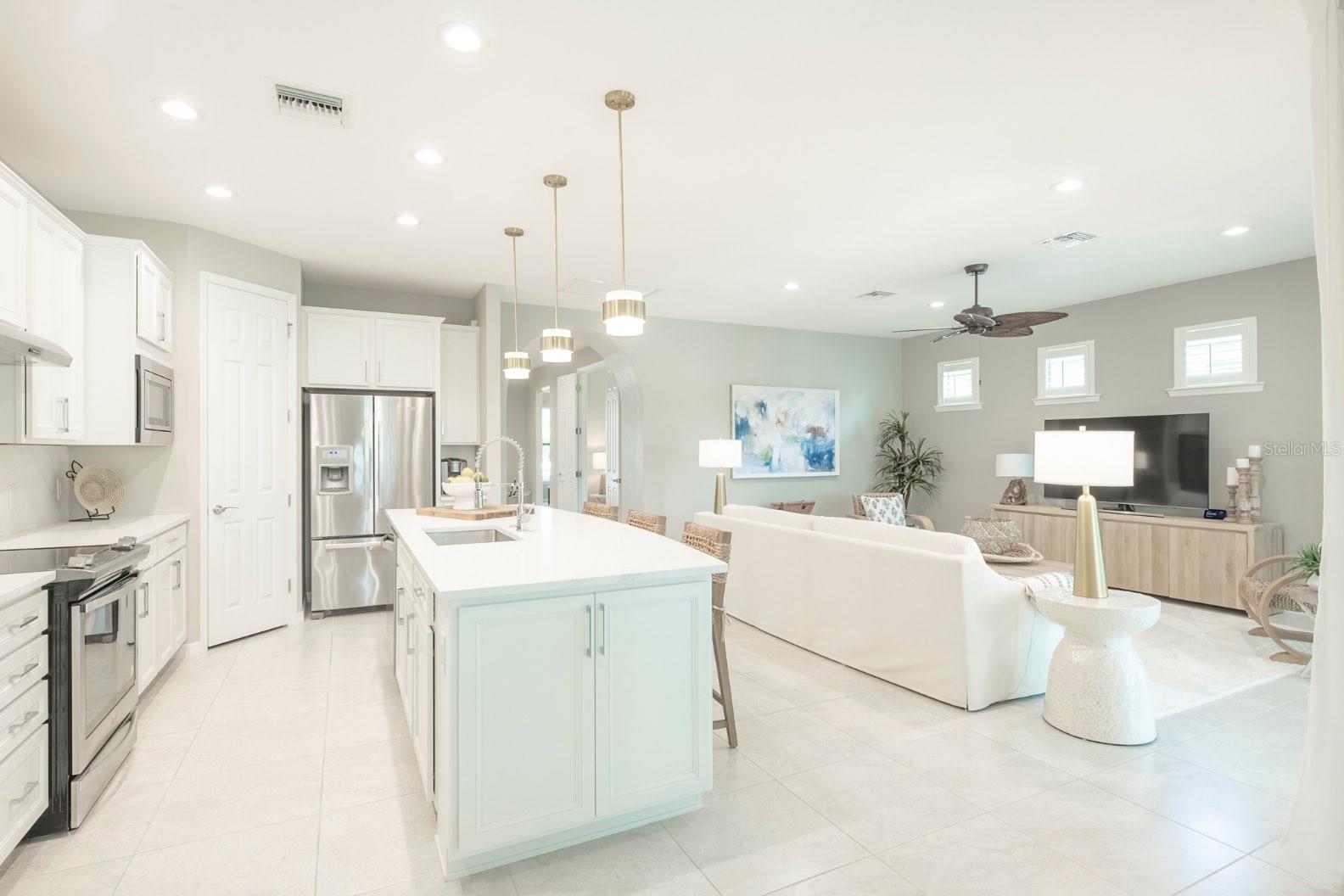 Image 13 of 54 For 13871 Miranese Street